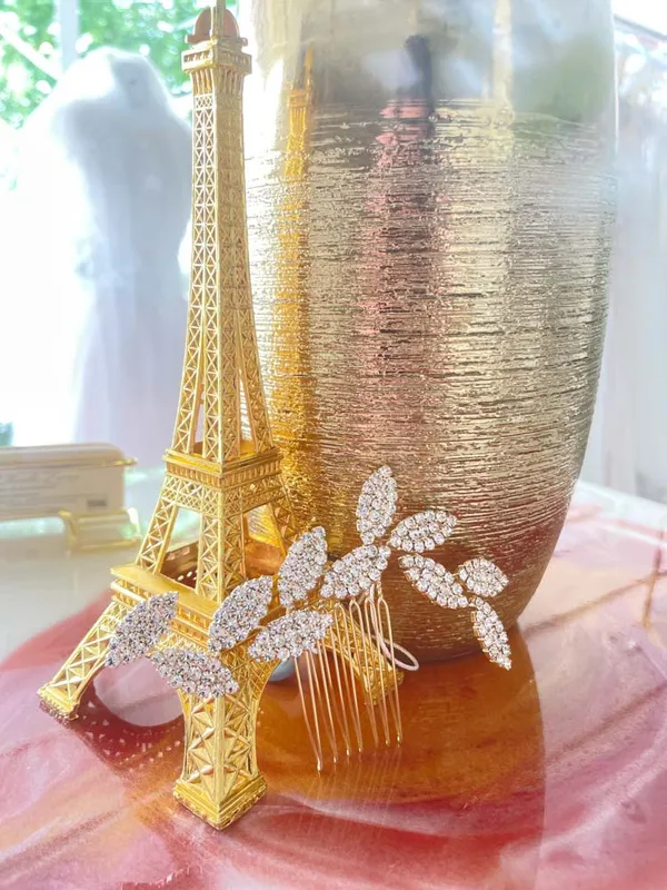 undefined Brautkleid Kollektion