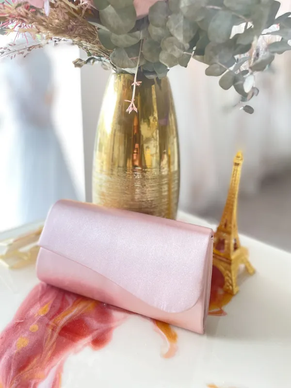 undefined Brautkleid Kollektion