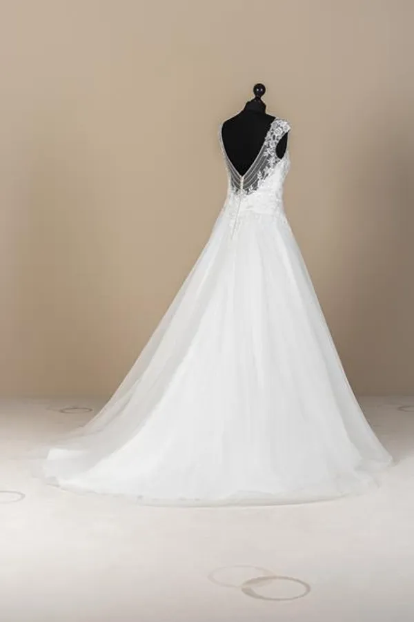 undefined Brautkleid Kollektion