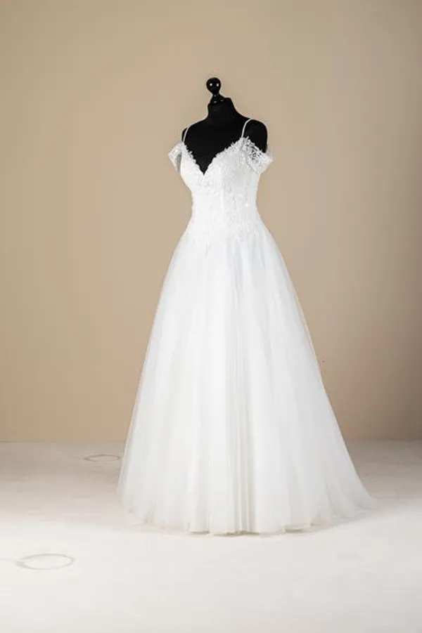 undefined Brautkleid Kollektion