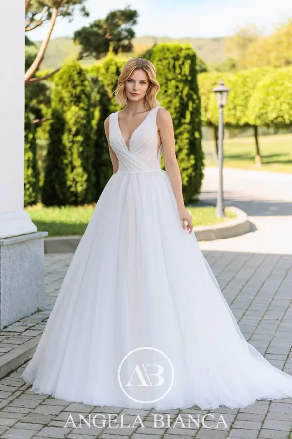 undefined Brautkleid Kollektion