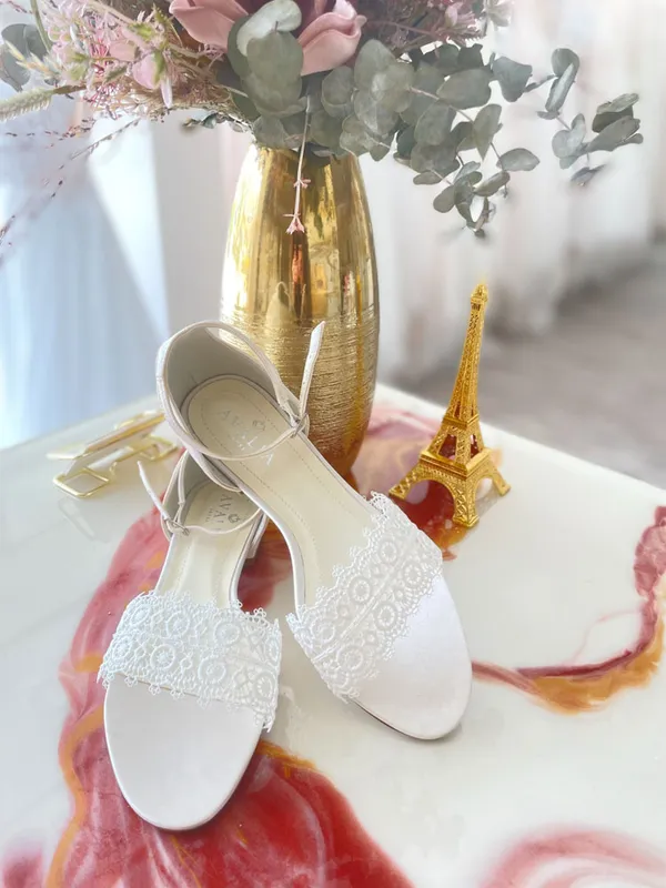 undefined Brautkleid Kollektion