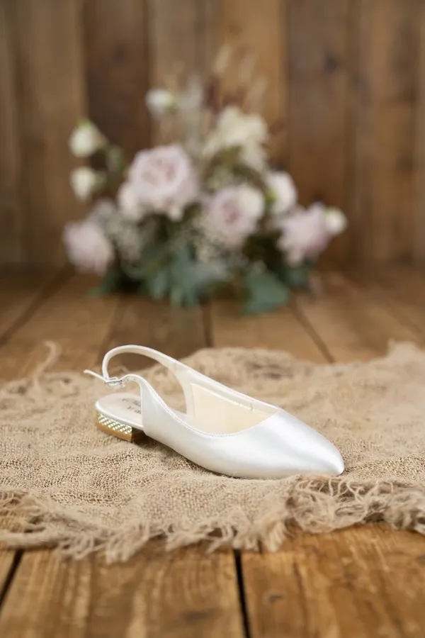 undefined Brautkleid Kollektion