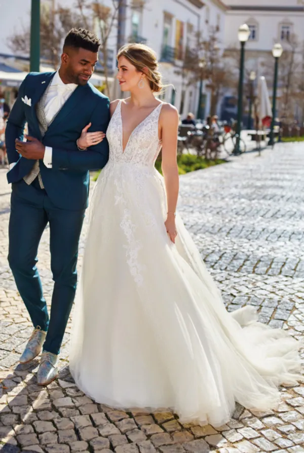 undefined Brautkleid Kollektion