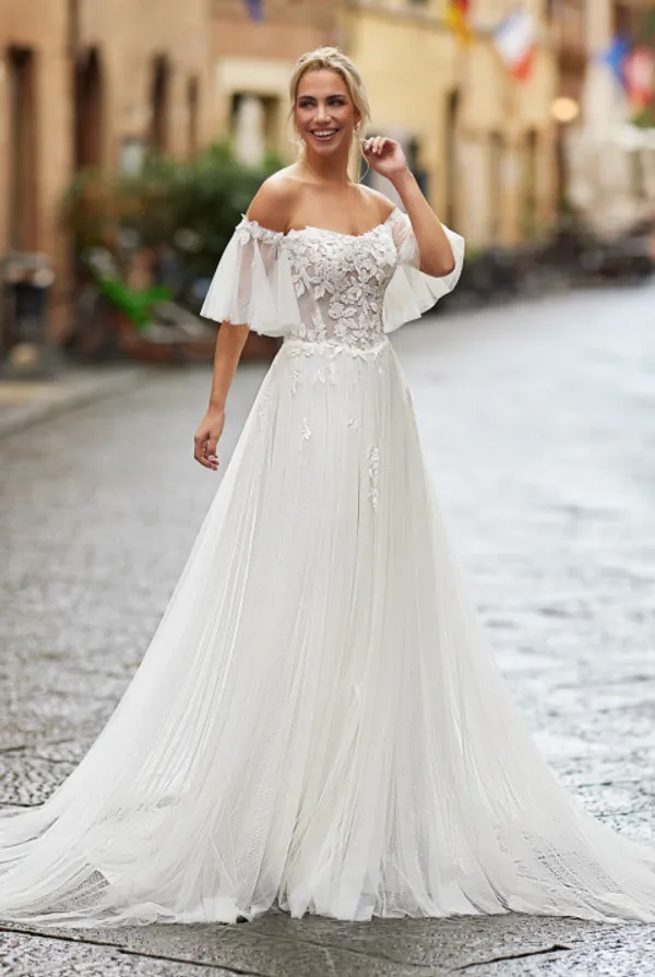 undefined Brautkleid Kollektion