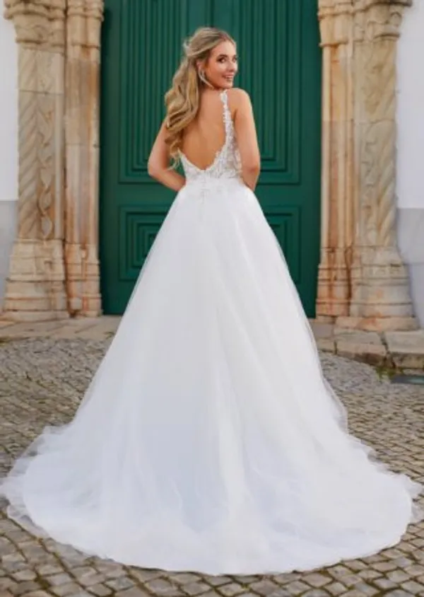 undefined Brautkleid Kollektion