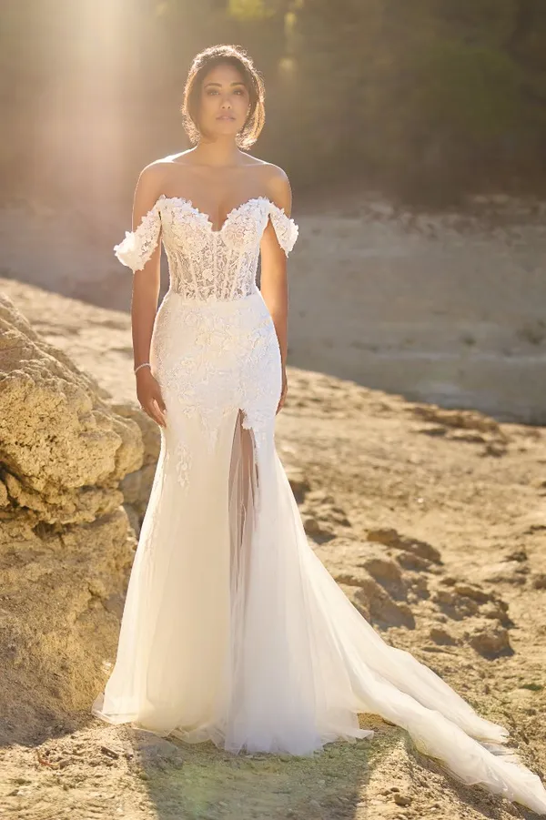 undefined Brautkleid Kollektion