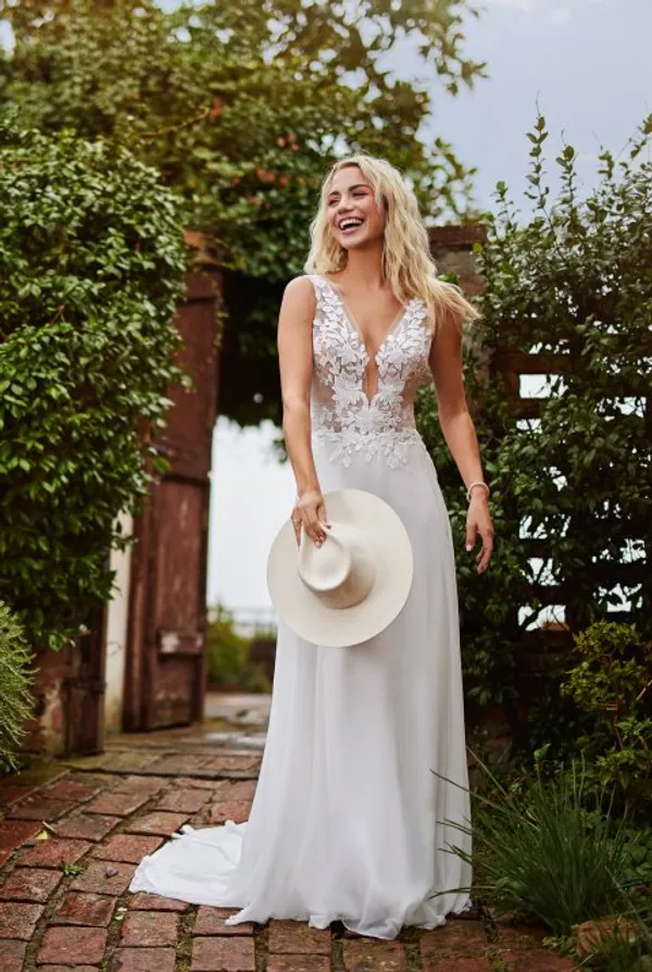 undefined Brautkleid Kollektion