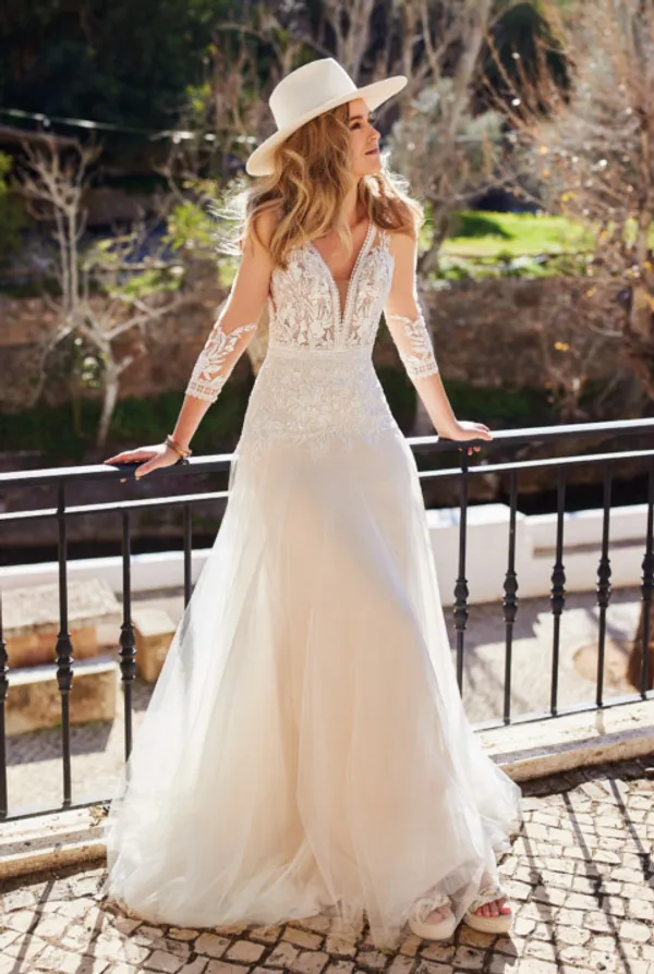 undefined Brautkleid Kollektion