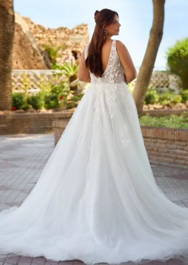 undefined Brautkleid Kollektion